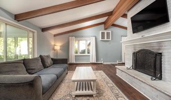 205 Westview Dr, Alma, MI 48801