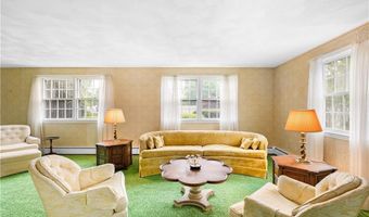 1 Edelweiss Ave, Lincoln, RI 02865