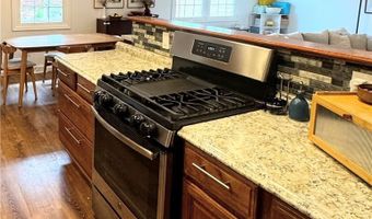 1899 Woodgate St, Austintown, OH 44515