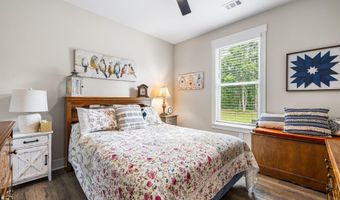 250 Saddlebrook Cir, Austin, AR 72007