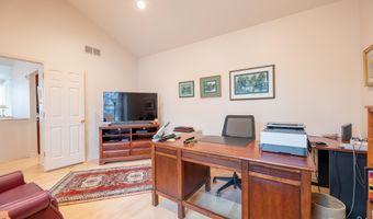 2222 Stonebridge Dr N, Ann Arbor, MI 48108