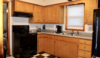 905 Pine St, Atlantic, IA 50022