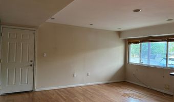 2301 PITTS Pl SE 103, Washington, DC 20020