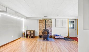 164 E Hill Rd, Brookfield, VT 05036