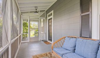 10 Wharf Rd, Center Harbor, NH 03226