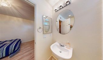 220 S Linhaven Cir, Anaheim, CA 92804