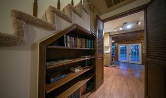 4 Orange Ln, Arkansas City, KS 67005