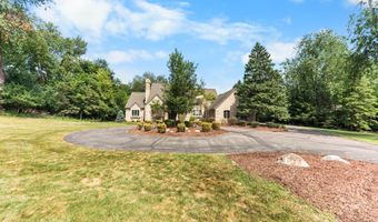 2086 Valleyview Dr, Ann Arbor, MI 48105