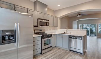 15416 SW MALLARD Dr 104, Beaverton, OR 97007