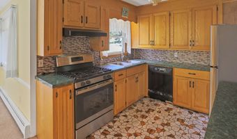 234 Airline Rd, Clinton, CT 06413