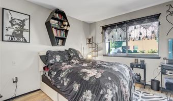 615 Broadway 15, Amityville, NY 11701