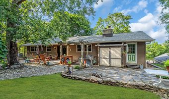 19 W Illinois Ave, Absecon, NJ 08201