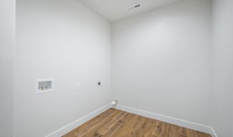 17 Builders Ln, Anderson, MO 64831