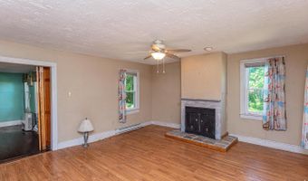 14 MAIN St, Frankford, DE 19945