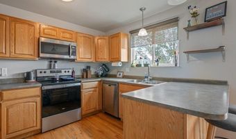 1513 SUNNY Hl, Cheyenne, WY 82001