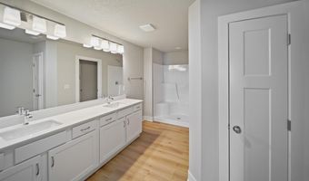 327 41st St SW, Altoona, IA 50009