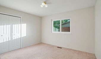 15583 Clayton Rd, Ballwin, MO 63011