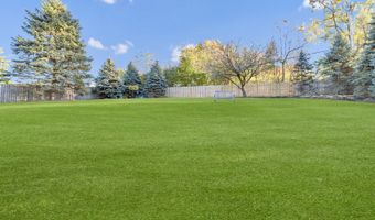 1405 Surrey Ln, Algonquin, IL 60102