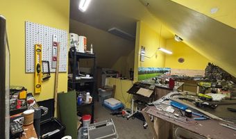 230 Pleasant St, Ashland, OH 44805