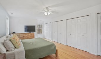 188 Falls Rd, Bethany, CT 06524