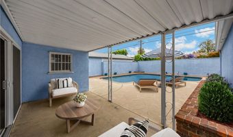 8828 Zeiler Ave, Los Angeles, CA 91331