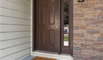 135 Knollwood St W, Annandale, MN 55302