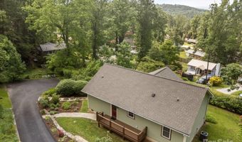 17 Laurel Rd, Arden, NC 28704