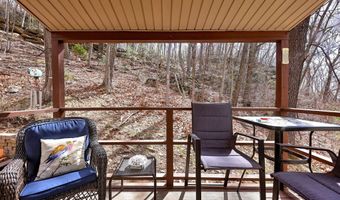 41 Chatham Ln, Bristol, CT 06010