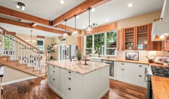 20409 70th St E, Bonney Lake, WA 98391