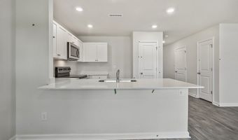 607 Wilder Bloom Path, Aberdeen, NC 28315