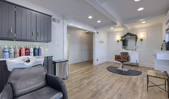 101 S 7TH St, Akron, PA 17501