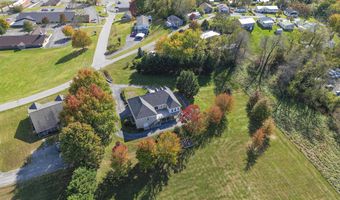 625 NW Locust St, Abingdon, VA 24210