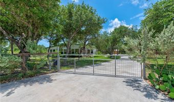 201 W Rhodes Ave, Aransas Pass, TX 78336
