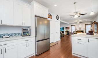 741 Beach Ave, Beachwood, NJ 08722