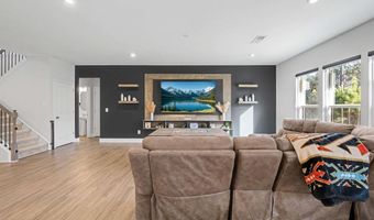 669 Fairway Dr, Acworth, GA 30101