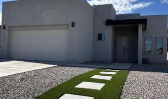 480 Deserts Dr, Socorro, TX 79927
