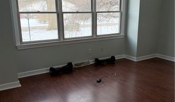 749 Regina Dr, Vermilion, OH 44089