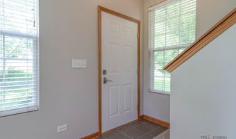 2636 Pondview Dr, Algonquin, IL 60102