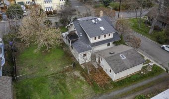 126 Nursery St, Ashland, OR 97520