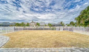 5718 SEA TURTLE Pl, Apollo Beach, FL 33572