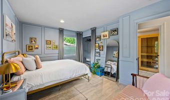 4508 Ivanhoe Pl, Charlotte, NC 28205