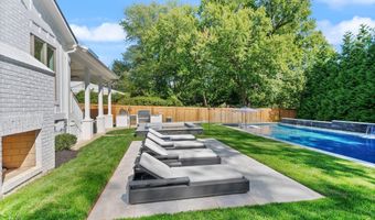 6032 28TH St N, Arlington, VA 22207
