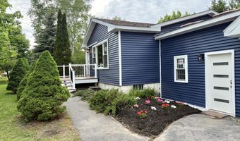 5 Greenfield Ave, Bangor, ME 04401