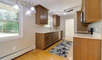 6 Pine Ln, Johnston, RI 02919
