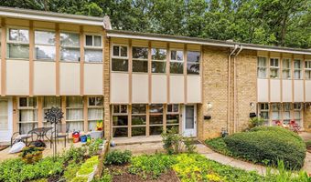4471 FOREST GLEN Ct, Annandale, VA 22003