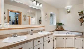 14300 Cambridge Rd, Bonner, MT 59823