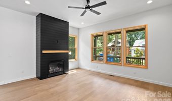 31 Grindstaff Dr, Asheville, NC 28803