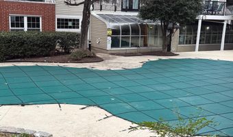 3310 WYNDHAM Cir 215, Alexandria, VA 22302