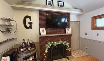 8908 Fox Ave, Allen Park, MI 48101