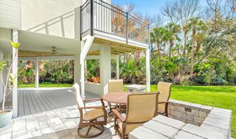 415 SEMINOLE Rd, Atlantic Beach, FL 32233